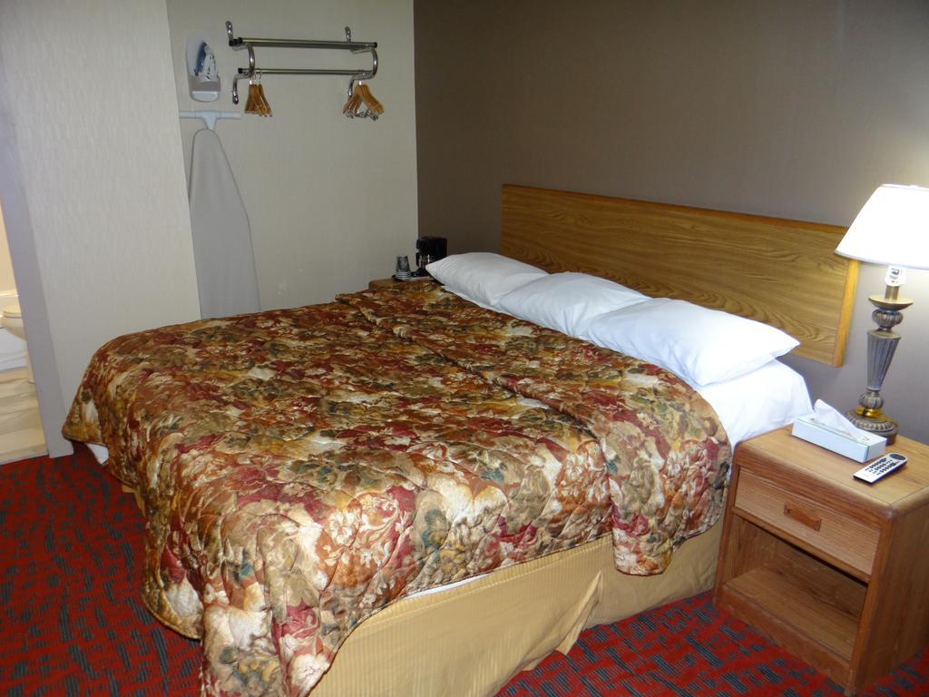 Edelweiss Ski Lodge Ellicottville Bilik gambar